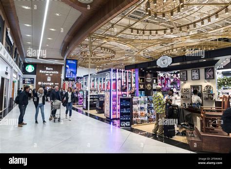 shopping at cdg airport